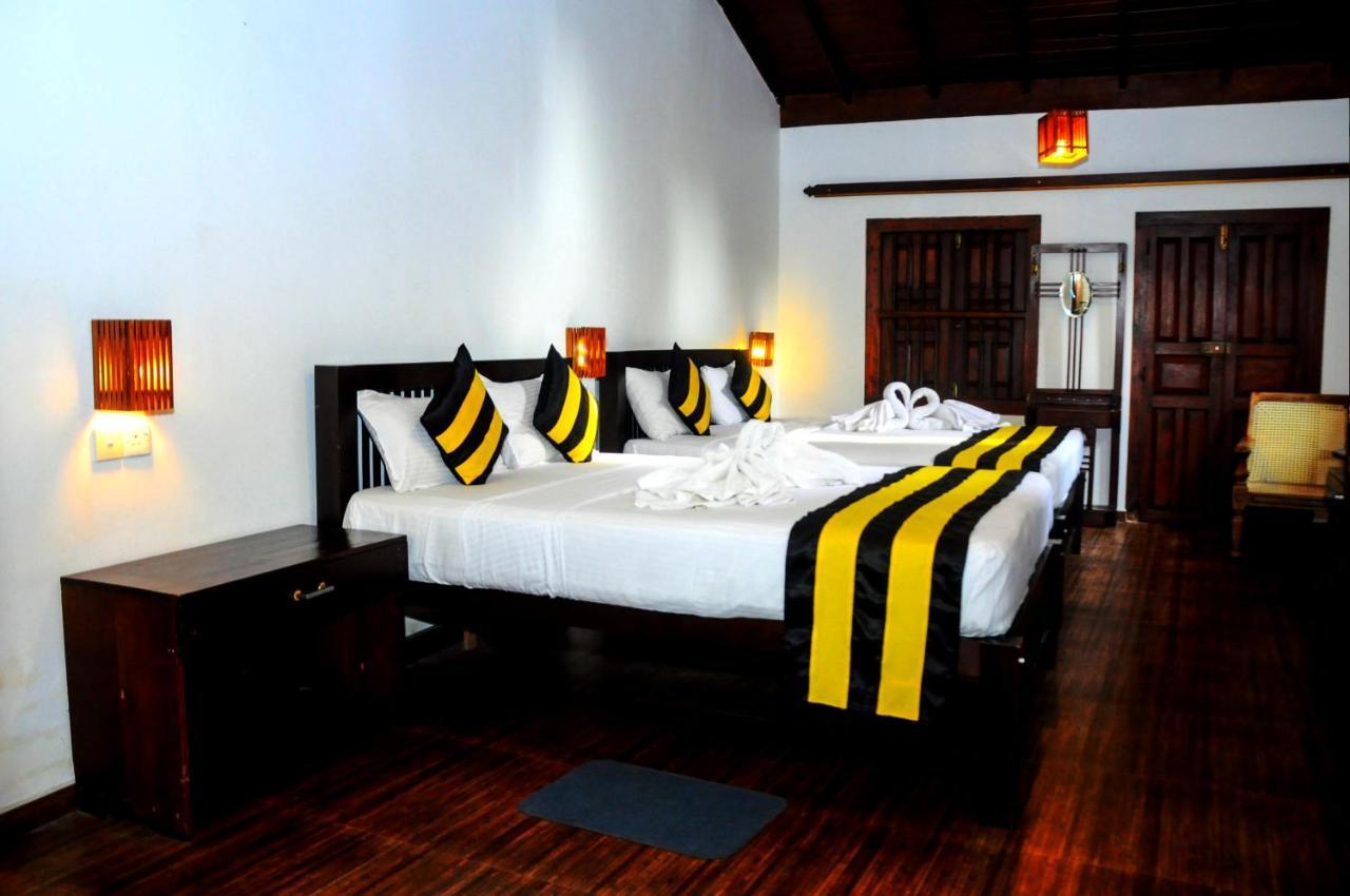 Happy Banana Hotel Унаватуна Экстерьер фото