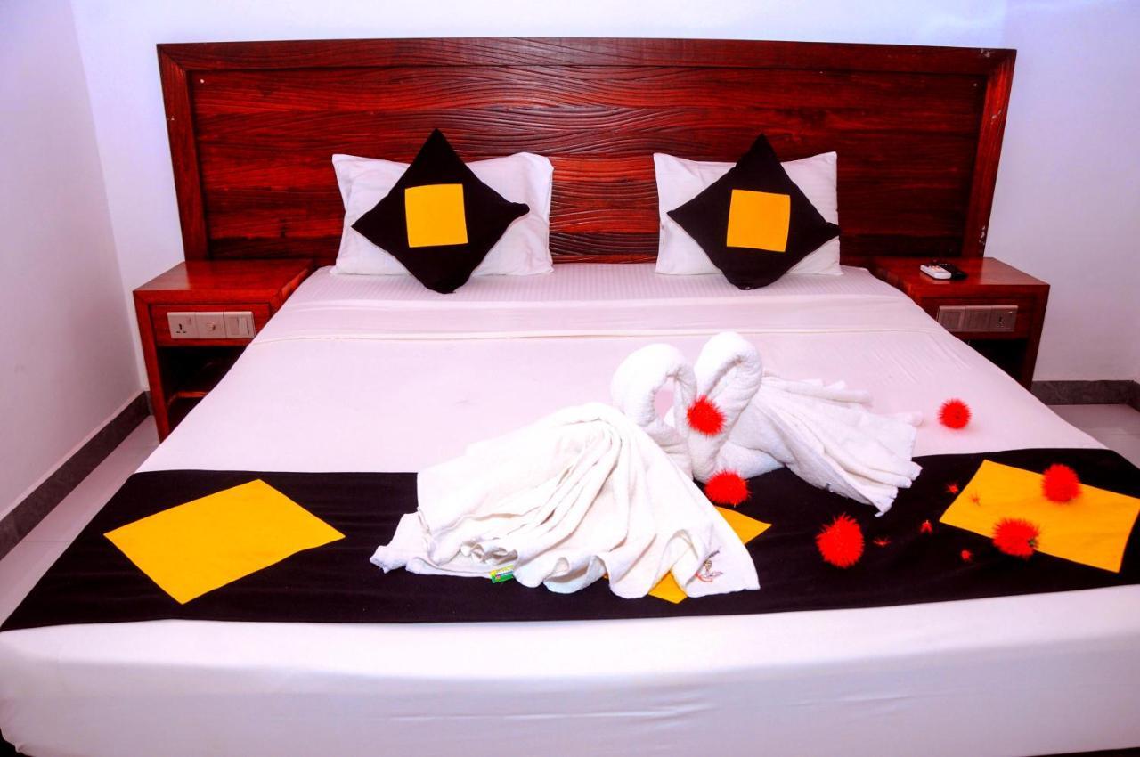 Happy Banana Hotel Унаватуна Экстерьер фото